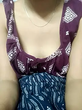 Stripchat cam girl Swapna2025