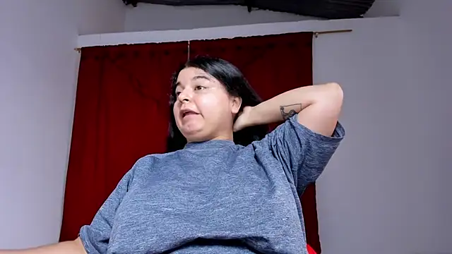 Stripchat cam girl Little_Shaara