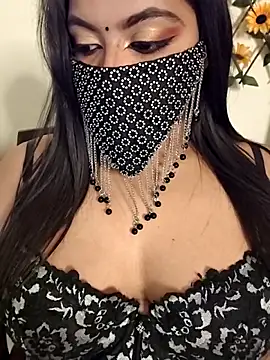 Stripchat cam girl Tamil_Silky
