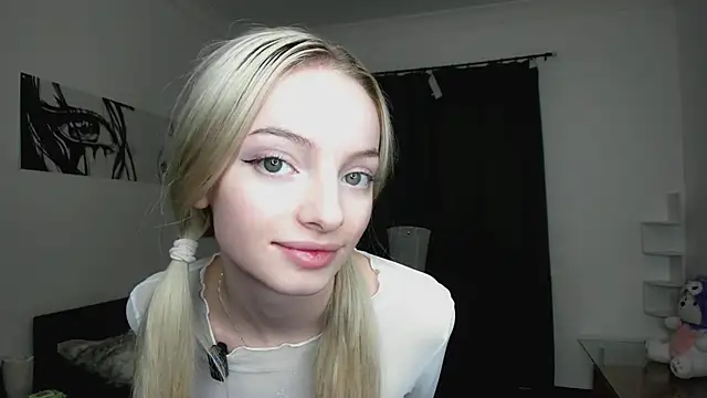 Stripchat cam girl PocketDollX