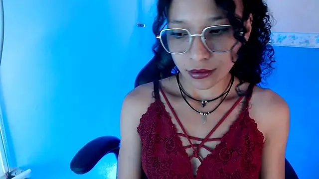 Stripchat cam girl Alise_Harrys