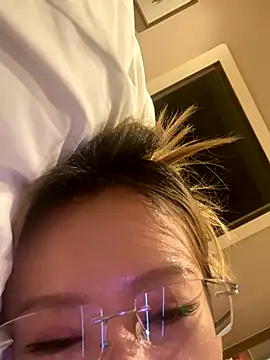 Stripchat cam girl Sunflower-77