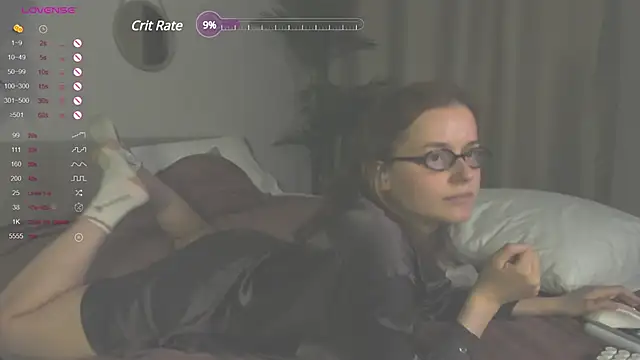 Stripchat cam girl reb_luvng