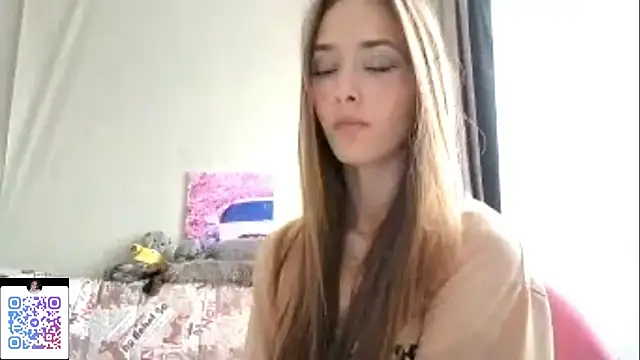 Stripchat cam girl Taite_Hunny