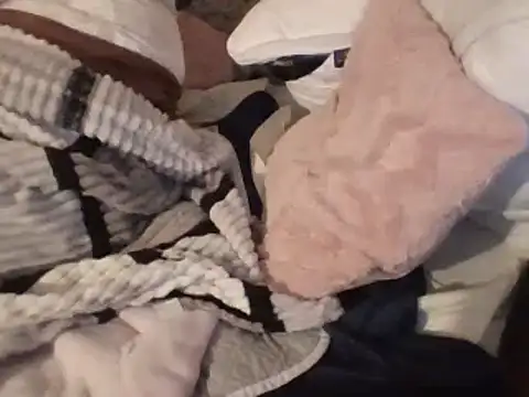 Stripchat cam girl housewife_shantie