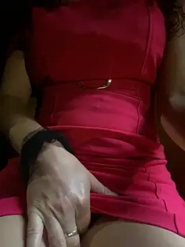 Stripchat cam girl Aliyatantrique24