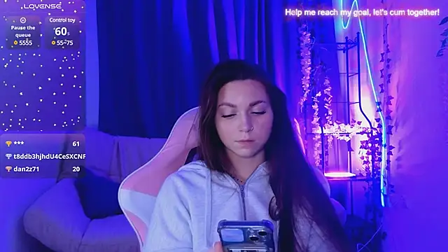 Stripchat cam girl StepUp-_-Trisha