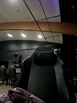 Stripchat cam girl M1ssyk1ssy