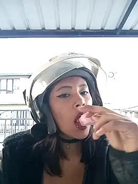 Stripchat cam girl Dulce_Pettit