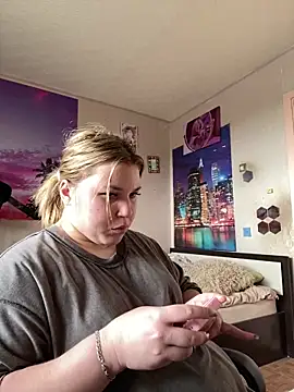 Stripchat cam girl Kemeli008