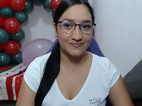 Stripchat cam girl Taniacutee03