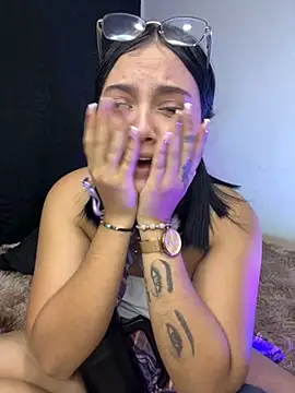 Stripchat cam girl cami_zanss