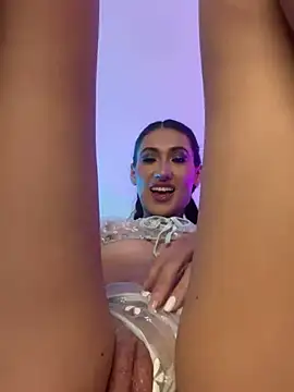 Stripchat cam girl Tamara_Keyz