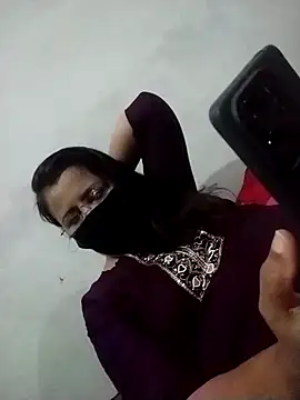 Stripchat cam girl Cutee_Radhika