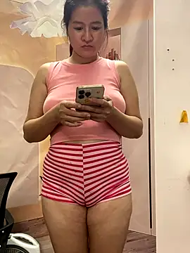 Stripchat cam girl Bollozzy_89