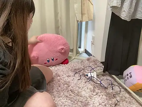 Stripchat cam girl shiine_chan