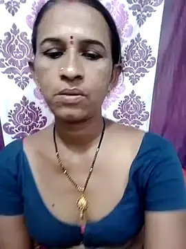 Stripchat cam girl mayasri79