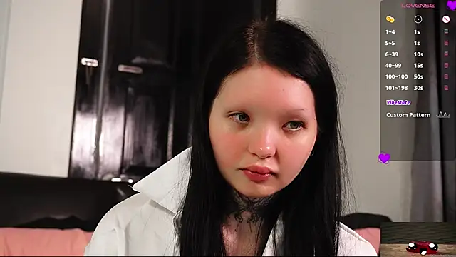 Stripchat cam girl Lein_Bone