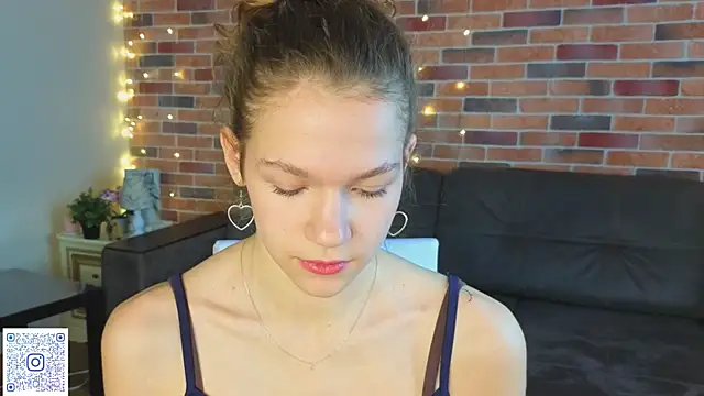 Stripchat cam girl VelvetRisque
