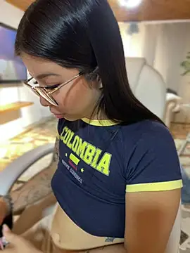 Stripchat cam girl maddy__pinkk