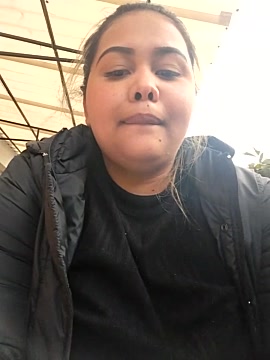 Stripchat cam girl AriiHoney