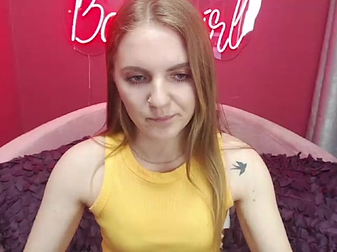 Stripchat cam girl BlondyBrit