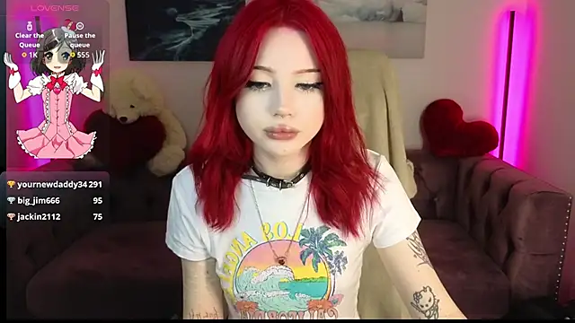 Thumbnail of Emma_Kirks - Stripchat live cam