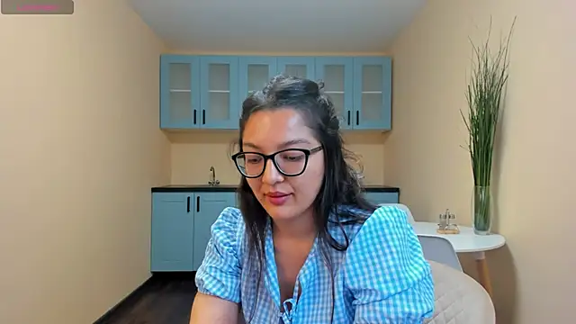 Stripchat cam girl ZarifaBev