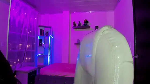 Stripchat cam girl Walton_abieca_