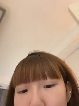 Stripchat cam girl D-033