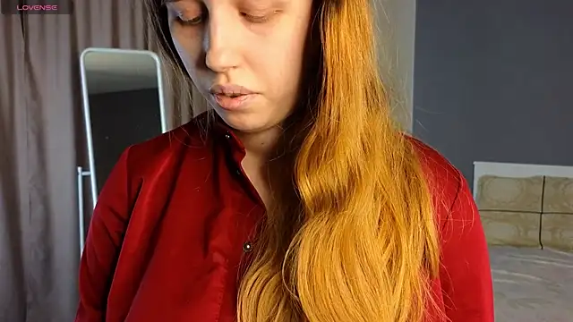 Stripchat cam girl TheaCrissey