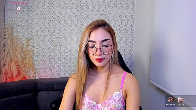 Stripchat cam girl Sarajonnes