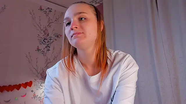 Stripchat cam girl KatheSilveri