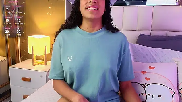 Stripchat cam girl karen_roussel