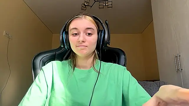 Stripchat cam girl PluralPalaver