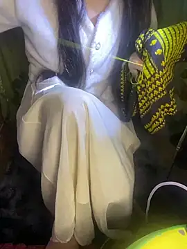 Stripchat cam girl Julia-Elsa