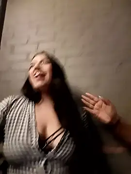 Stripchat cam girl AlondraMendez