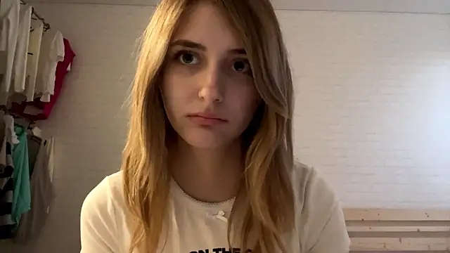 Thumbnail of CassiPlacido - Stripchat live cam