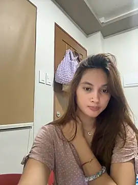 Stripchat cam girl LanySylvia