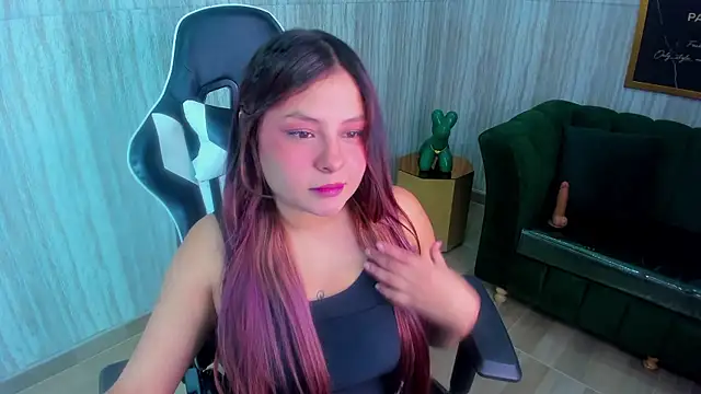 Stripchat cam girl Lucia_Fernanda_t