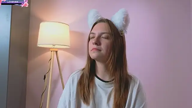 Stripchat cam girl ReenaJaurigui