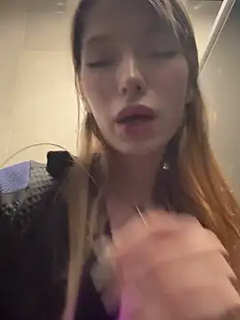 Stripchat cam girl Devil_Mia69