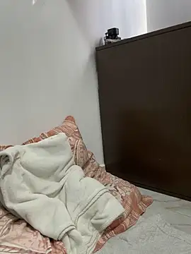 Stripchat cam girl Emmabee123