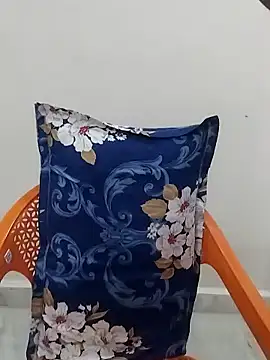 Stripchat cam girl Sexy_Radhikaa