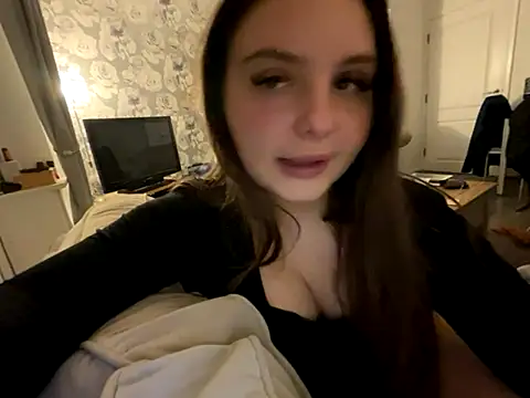 Stripchat cam girl EllaStarrxxx