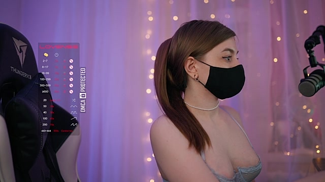 Stripchat cam girl arimass_