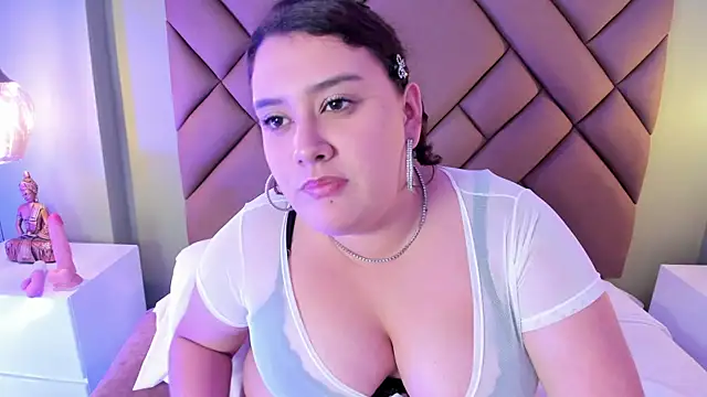 Stripchat cam girl Natamitchs