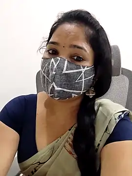 Stripchat cam girl kavya_098