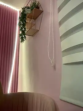 Stripchat cam girl Katia_euphoria