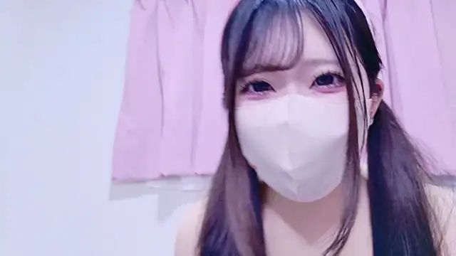 Stripchat cam girl MOMO_chan2
